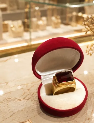 Anel de ouro 18k com pedra de topázio masculino