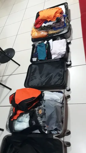 Vendo roupas novas P,M e G ,valores a combinar 