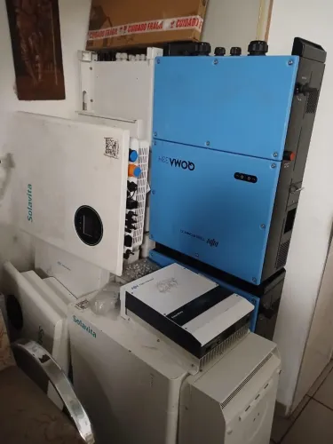 Gabinetes para Energia Solar + estrutura Seguidor Solar+rack para 4 baterias