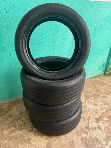 Pneus Bridgestone aro 17