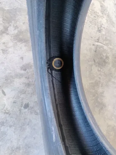 Pneus aro 215/75/17.5
