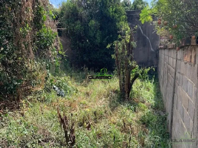 Lote 360 m ², alvenaria