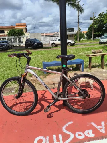 BICICLETA XLT ARO 26 (FAÇO 350 NO PIX PRA QUEM COMPRAR HOJE)