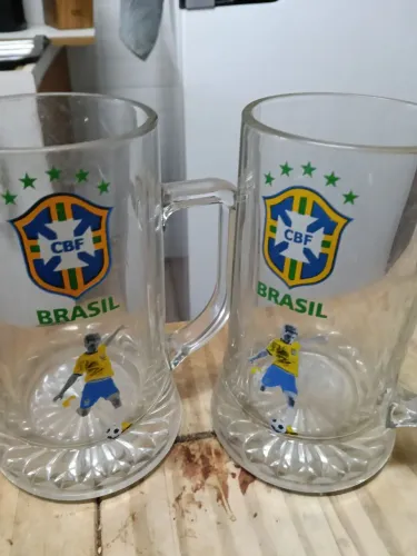 Par de canecas de chopp vidro oficial CBF