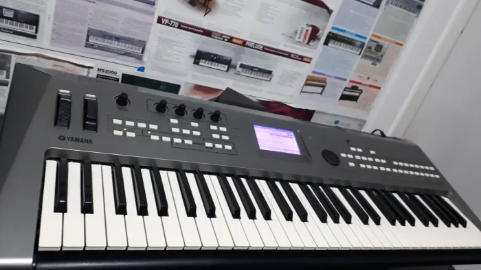 Teclado Yamaha MM6 Sintetizador