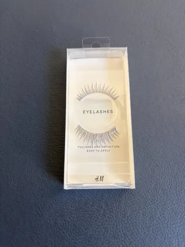 Cílios postiços da H&M