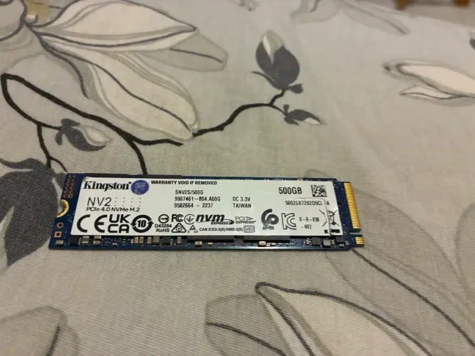 SSD Kingston NV2 500GB M.2 NVMe