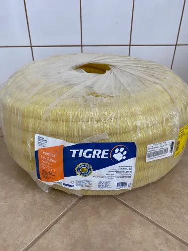 Mangueira para elétrica-Conduíte corrugado flexível 25mm amarelo Tigre