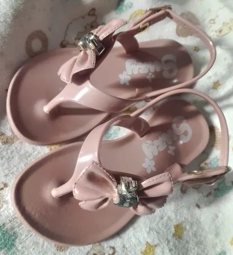 Sandália menina cor Rosé