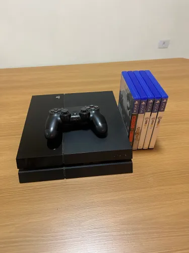 PS4 500g+Jogos e controle original