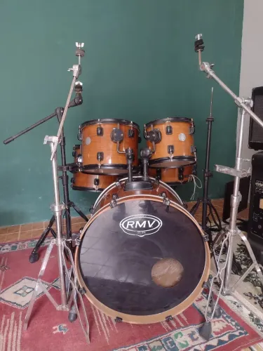 Bateria acústica RMV road