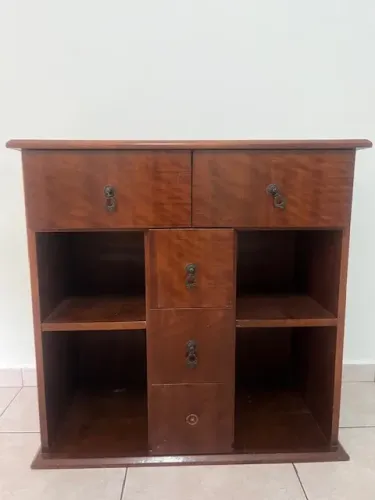 Buffet / Aparador em Madeira Maciça - Estilo Colonial ?