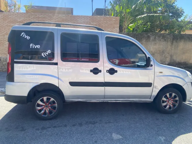 Fiat Doblo Essence 1.8 Flex 16V 5P 2013