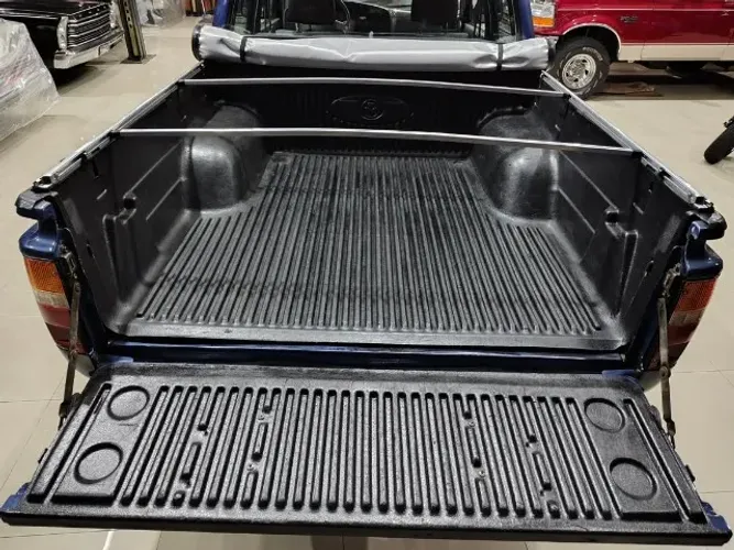 Toyota Hilux CD SR5 4X4 2.8 Diesel 1997
