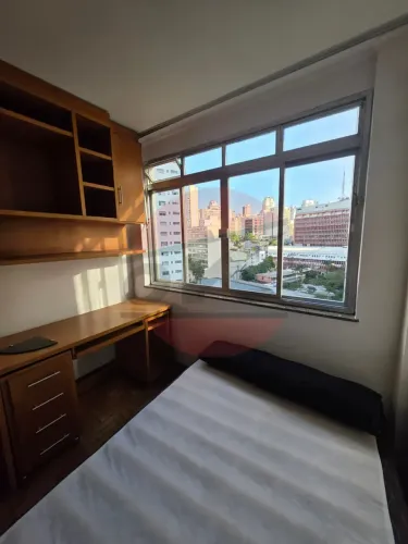 Excelente apartamento localizado a apenas 200m da estação São Joaquim do metrô