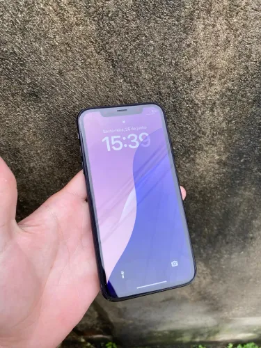 iPhone XR 64GB? Nunca aberto?