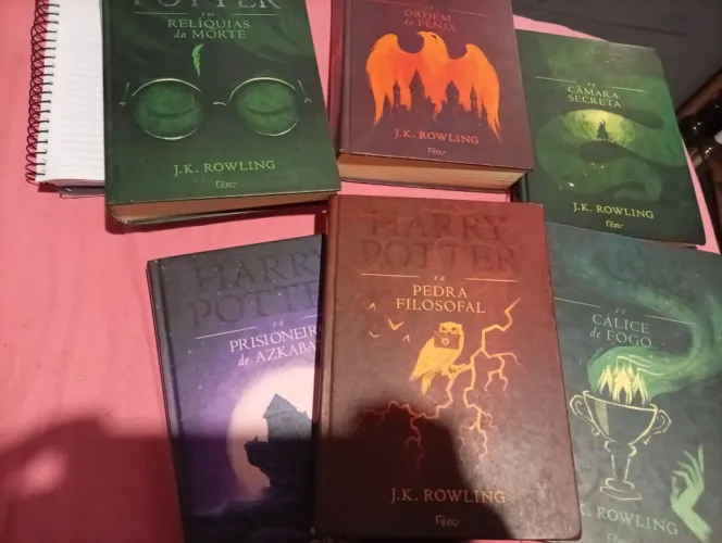 Livros Harry Potter capa dura. edição ROCCO