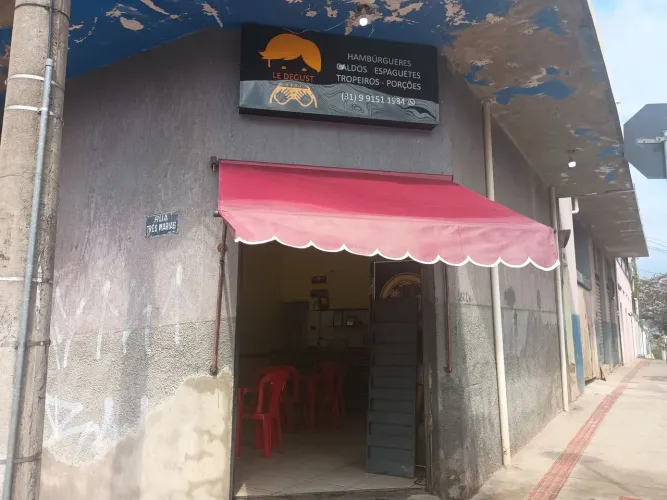 Vendo hambugueria no barreiro 