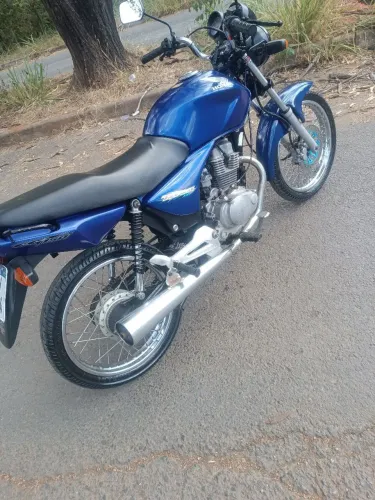Honda Titan ES 