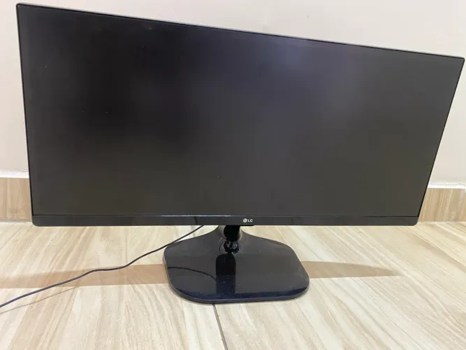 Monitor LG 27"