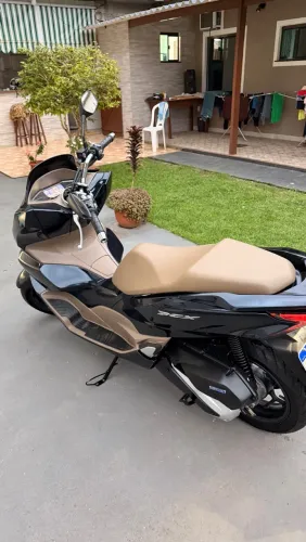 Honda PCX 160 DLX 2025