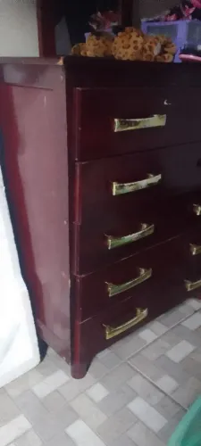 Cômoda usada