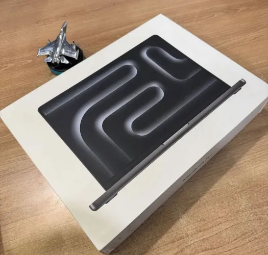 MacBook Pro M5 14.2" / 512 SSD 16gb de ram / Lacrado