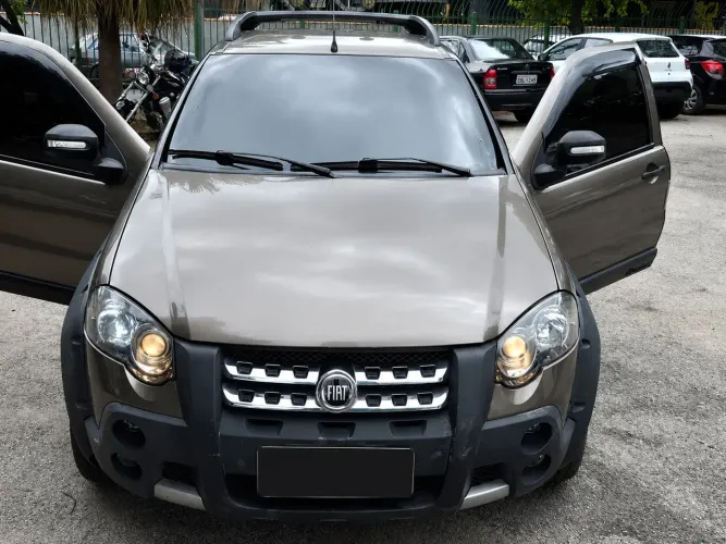 Fiat Strada Adventure 1.8/ 1.8 Locker Flex CE 2009
