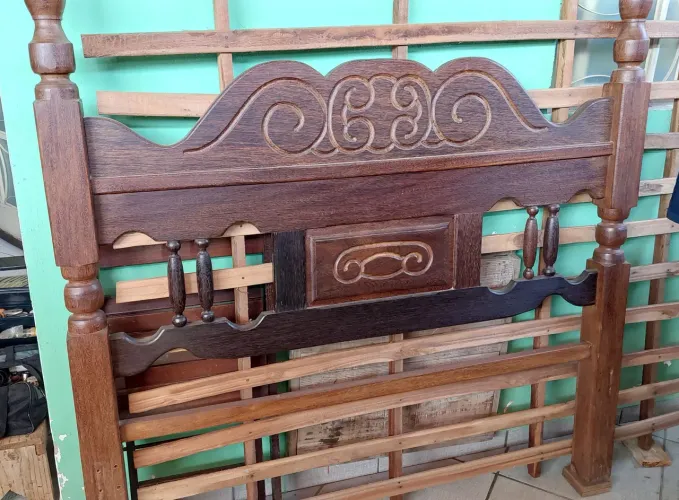 Vendo cama casal sucupira
