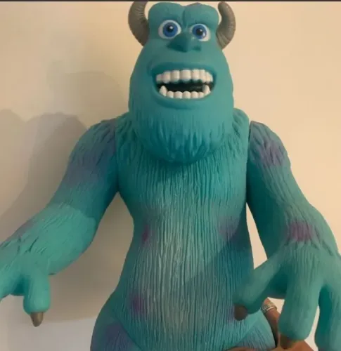 Boneco Sulley original