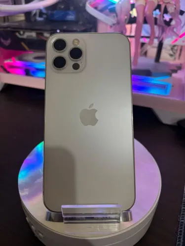 Vendo iPhone 12 pro branco 256g bateria 100% acompanha capinha, película e carregador 2.00