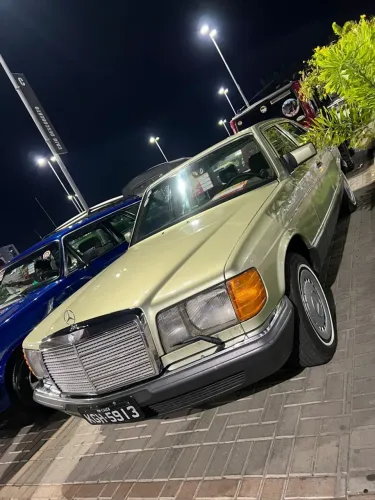 Mercedes-Benz 220-S Sedan 2.2 6V 4P Gasolina. 1982