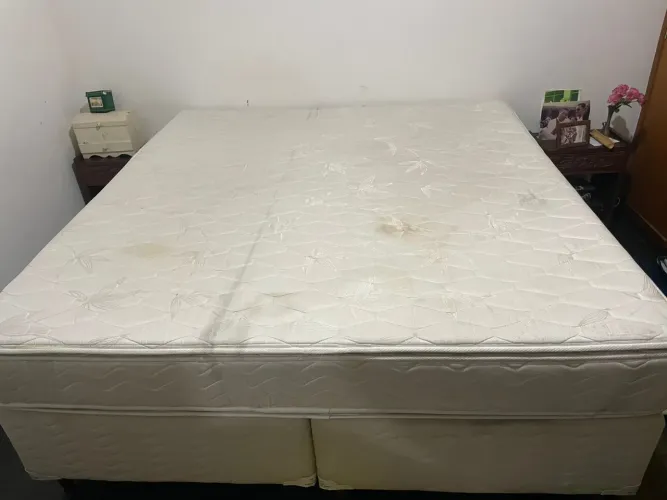 Vendo Cama King + BOX PREMIUM D33
