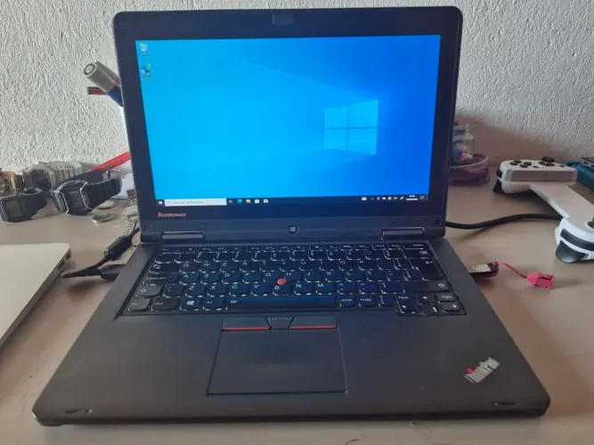 Lenovo thinkpad yoga 12 core i7 5600u