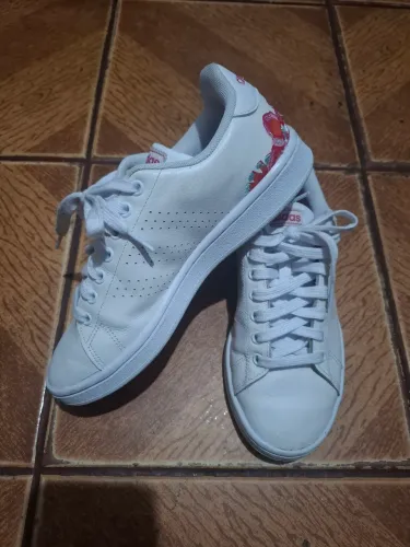 Tênis adidas feminino original número 36