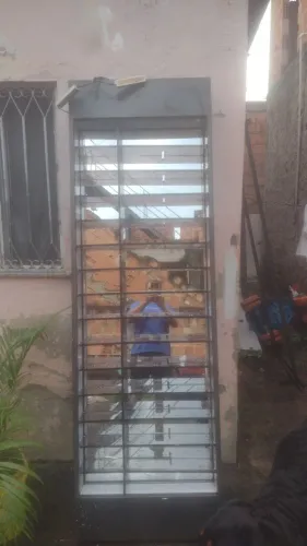 Prateleira para bar e restaurante