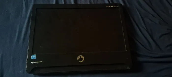 Computador monitor com forte e suporte 