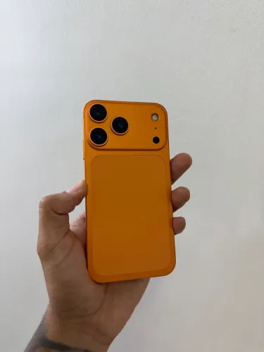 iPhone XR Sabor 17 Pro Laranja