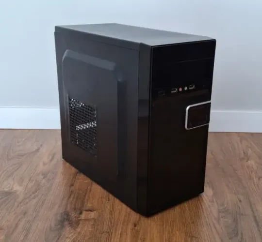 Computador Intel(R) Celeron(R)