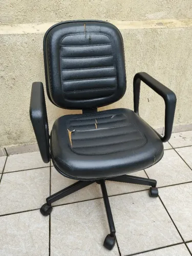 Cadeira de Escritório Couro Giratória Giroflex Antiga Vintage 1992 - Restauro / Reforma