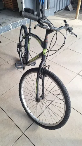 BICICLETA À VENDA