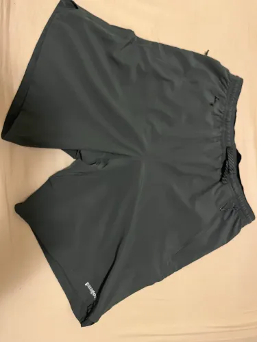 Short Patagonia Nine Trails Cinza P