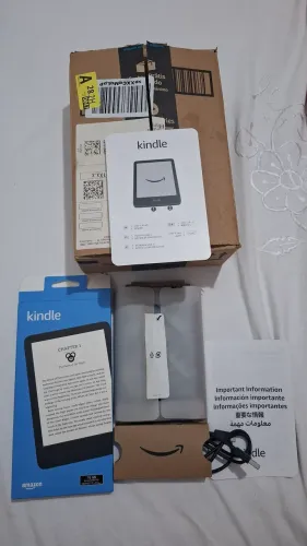 Kindle 11° geração na caixa
