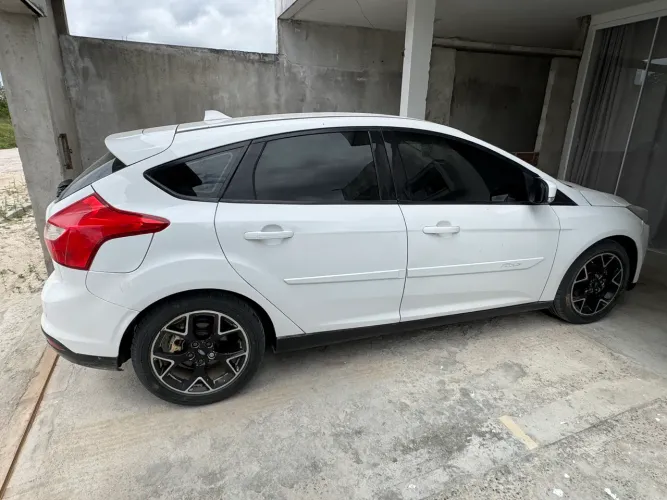 Ford Focus 2.0 16v/se/se Plus Flex 5P Aut. 2015