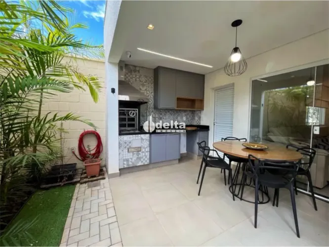Casa residencial com 3 quartos sendo 1 suíte disponível para locação no bairro Jardim Inco