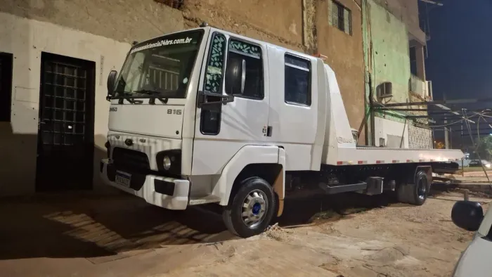 Caminhão guincho Ford cargo 816 