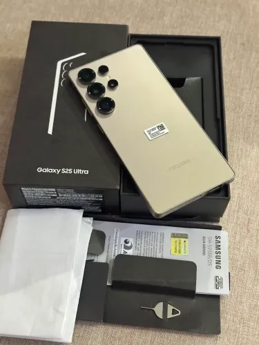 Samsung S25 Ultra  - sem detalhes  - Avalio trocas e aceito cartão 