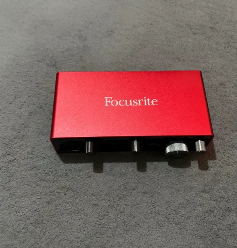 Focusrite 2i2 g3 interface de áudio 