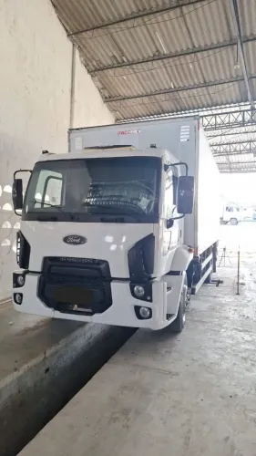 Ford Cargo Toco 1517 CN 2012 - Extra, particular.