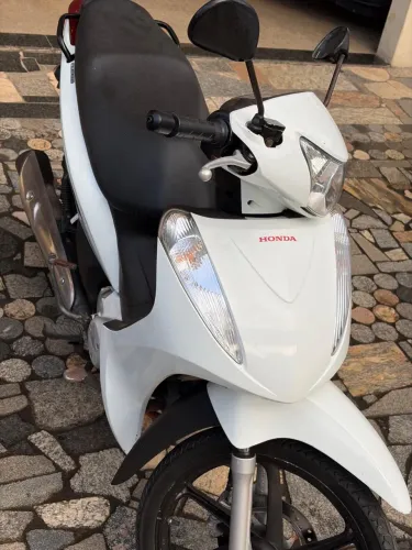 BIZ EX 125 2015